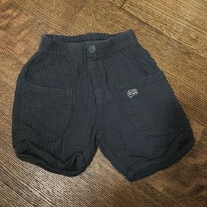 Zara toddler pull on elastic waist shorts. Size 3-4